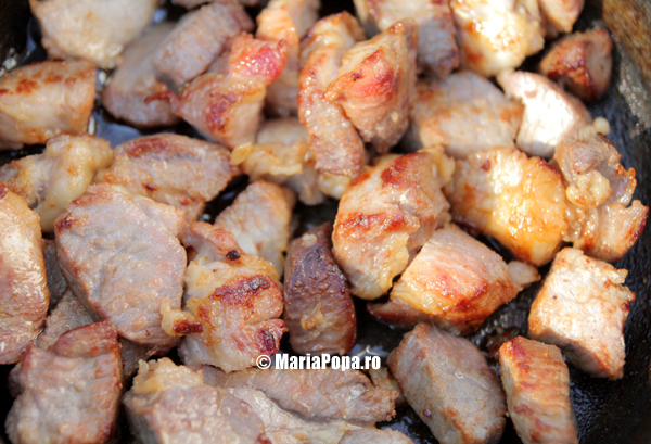 Mancare de mazare cu carne