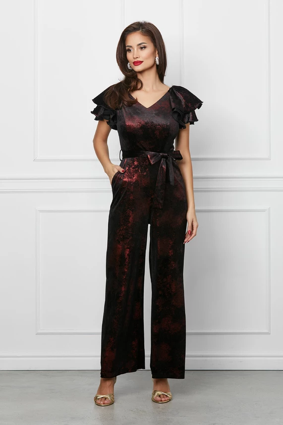 Modele Salopete elegante pentru femei Online