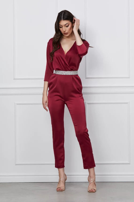 Modele Salopete elegante pentru femei Online