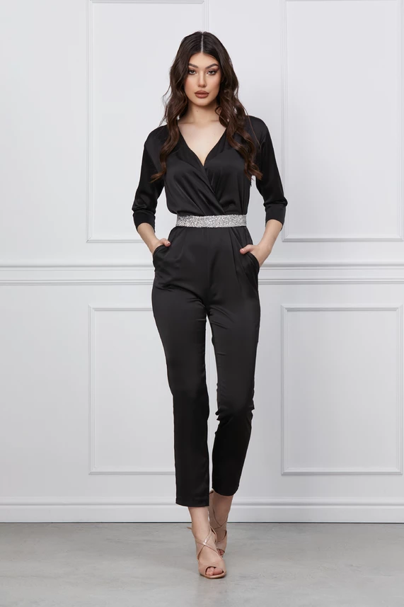 Modele Salopete elegante pentru femei Online