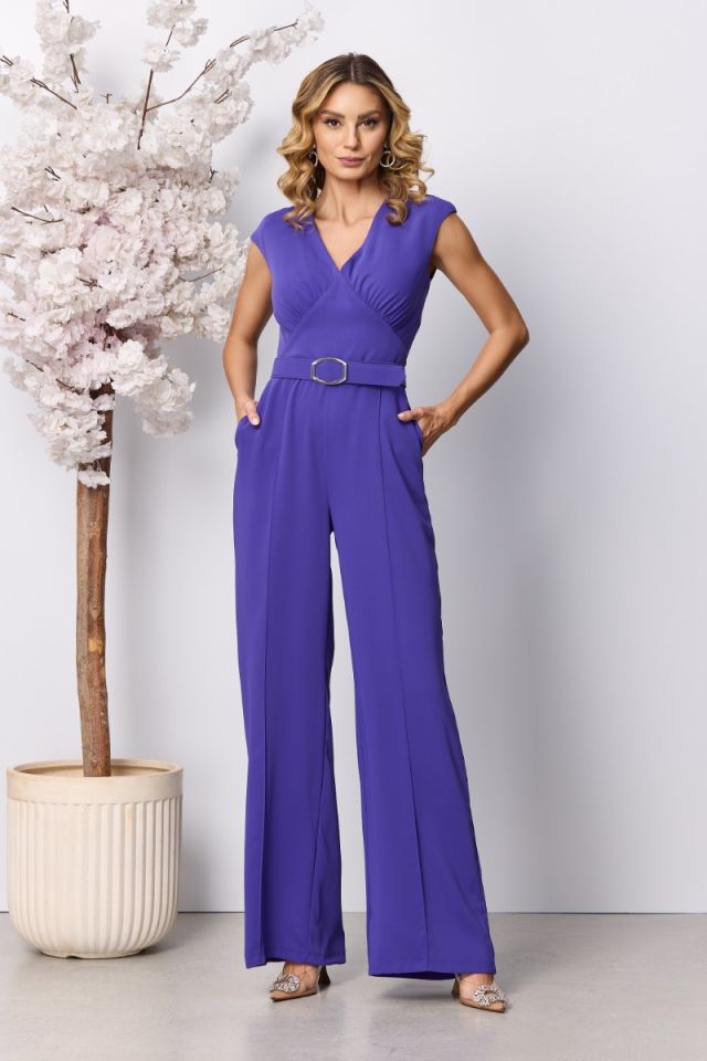 Modele Salopete elegante pentru femei Online