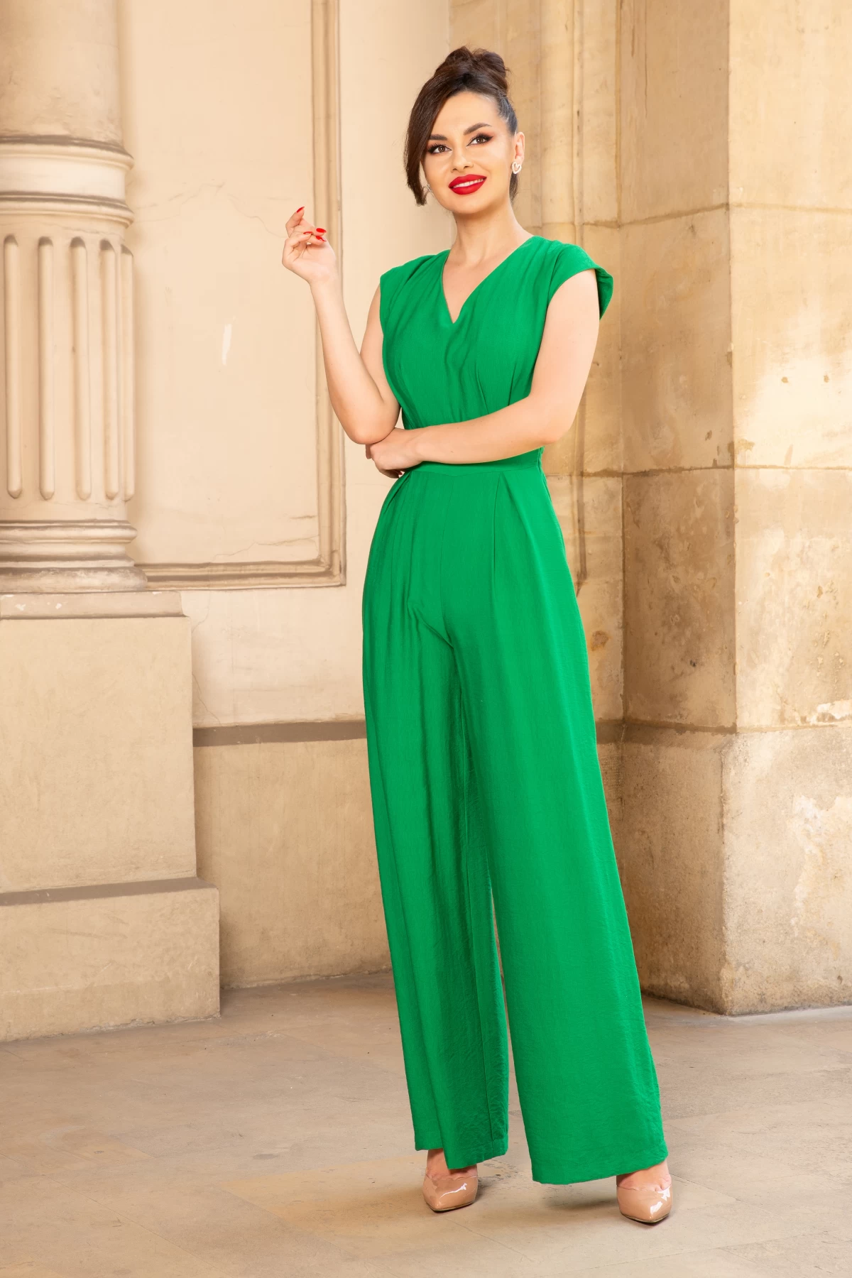 Modele Salopete elegante pentru femei Online