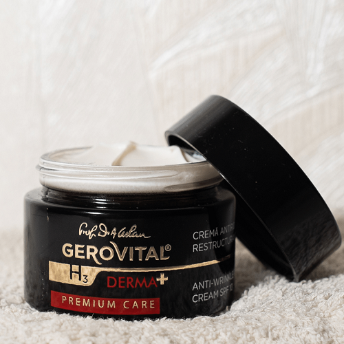 Cremă Antirid Restructurantă SPF 10 Premium Care